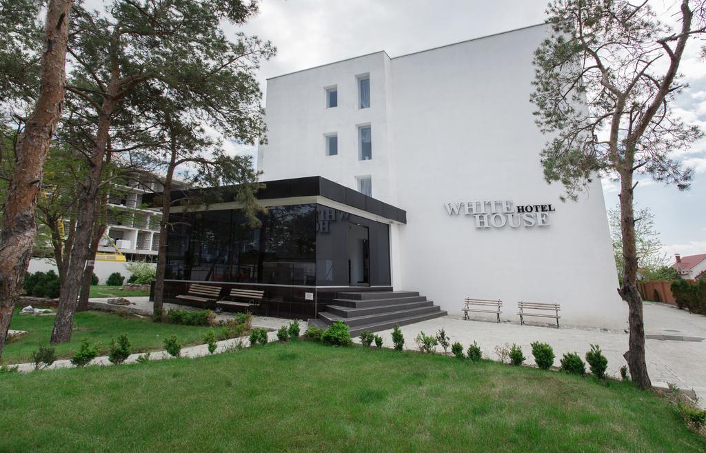 Hotel White House Brg Kobleve Exterior foto
